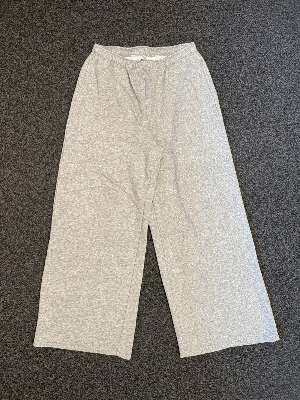 GAP VintageSoft Baggy Wide-Leg Sweatpants in Light Heather Gray